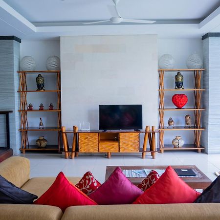 The Kumpi Villas Seminyak Buitenkant foto
